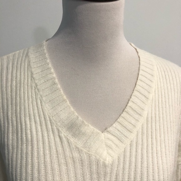 TopShop V-Neck Sweater - Picture 2 of 5